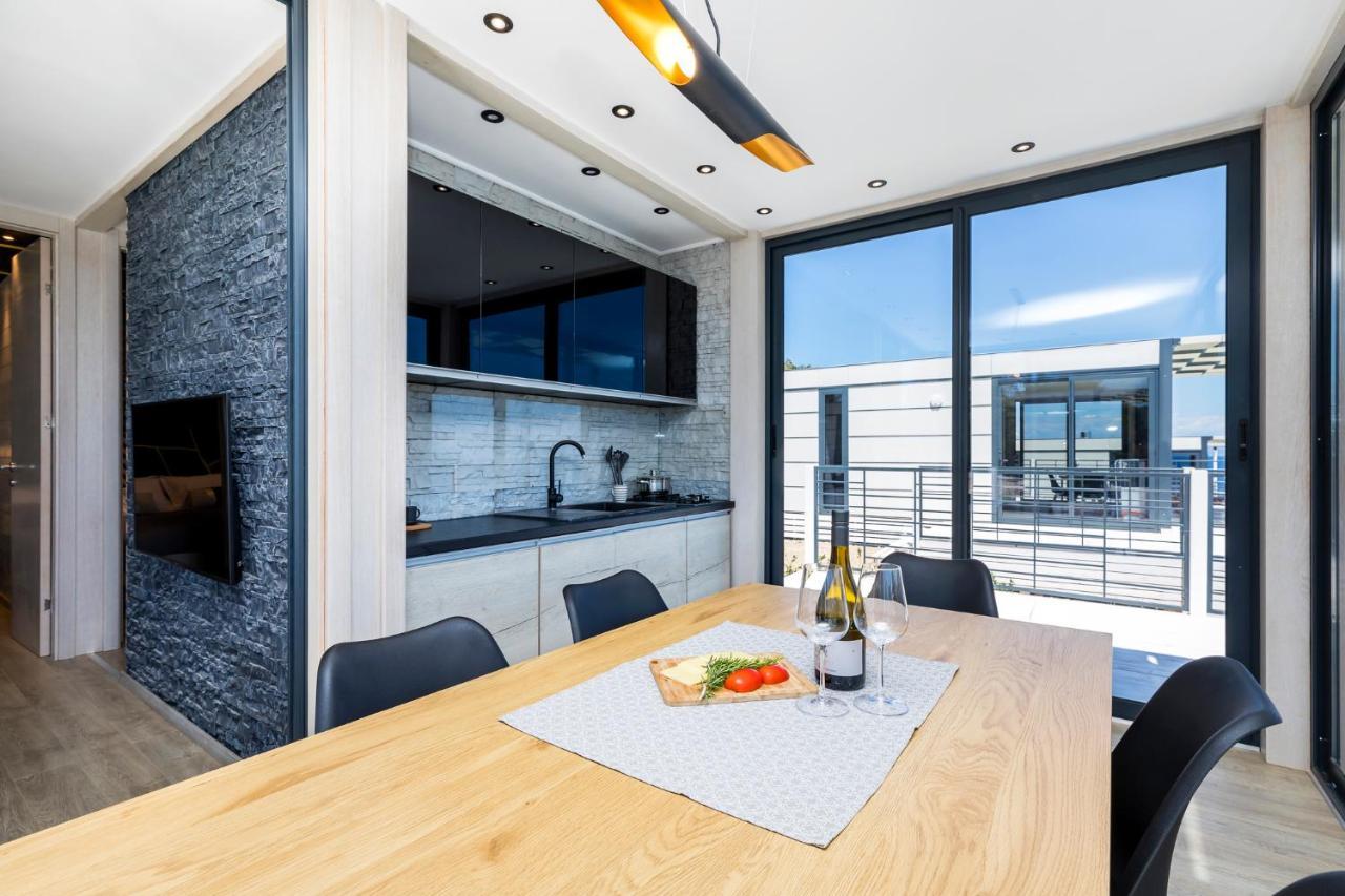 Living Point Mobile Homes Mali Lošinj Kültér fotó